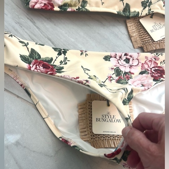 NWT,2Pc Bikini Set,Antonio Melani,Floral hipster Rosette,Statement Suit,Size Med - Picture 12 of 14